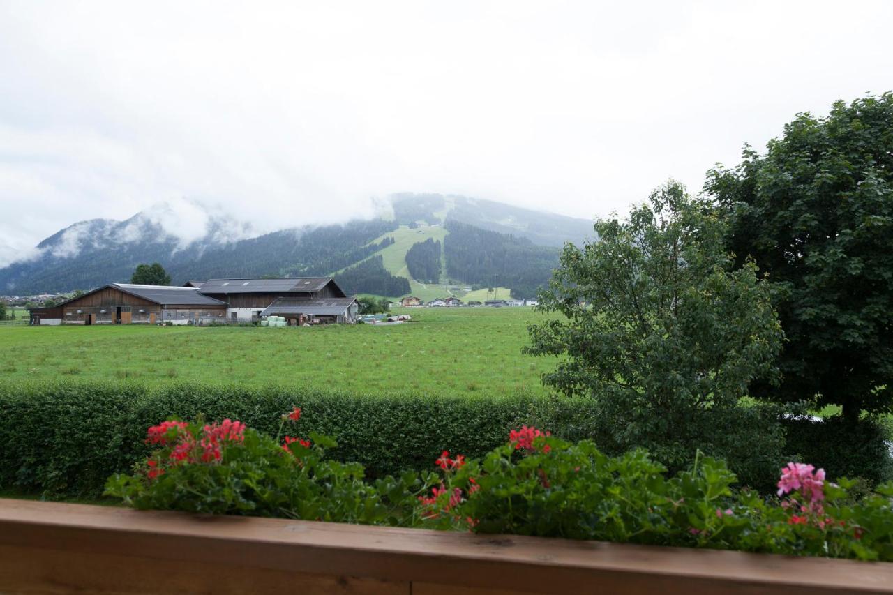 Urlaubsland Sonnfeld Apartment Flachau Bagian luar foto